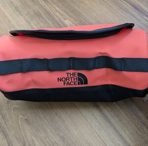 The North Face Travel Canister S